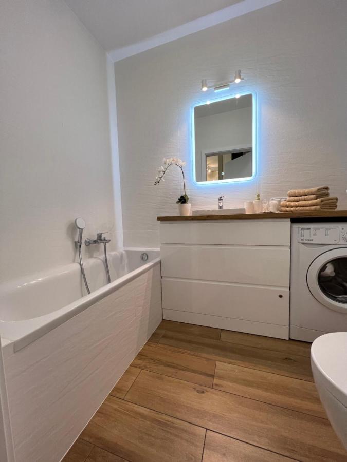 Апартаменти Apartament 26 Metro Варшава Екстер'єр фото