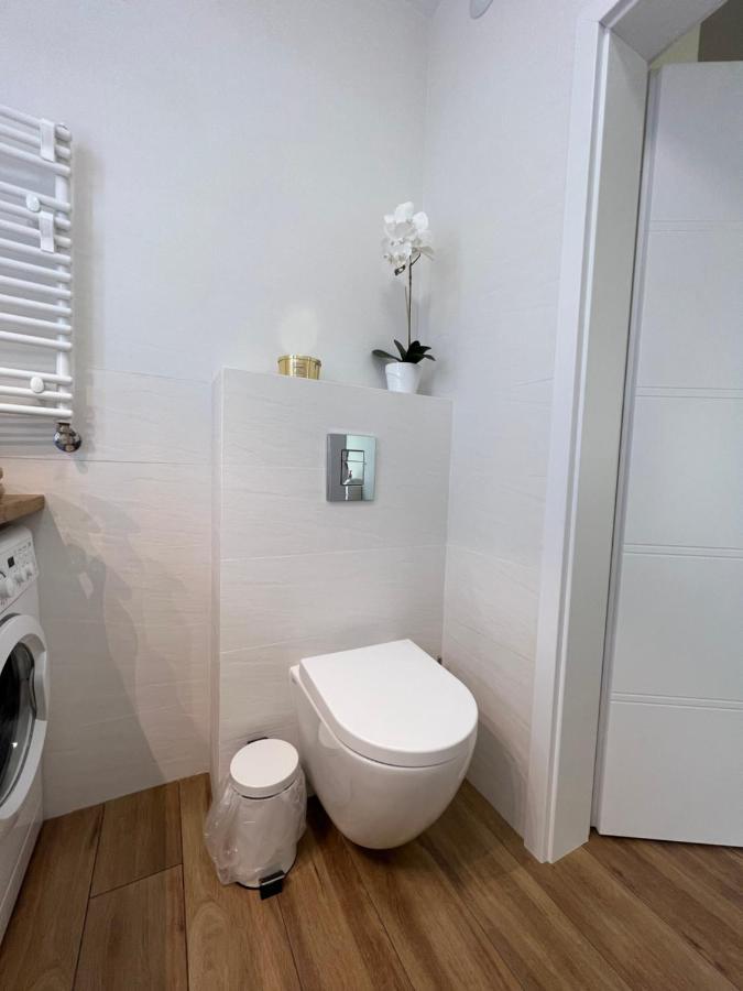 Апартаменти Apartament 26 Metro Варшава Екстер'єр фото